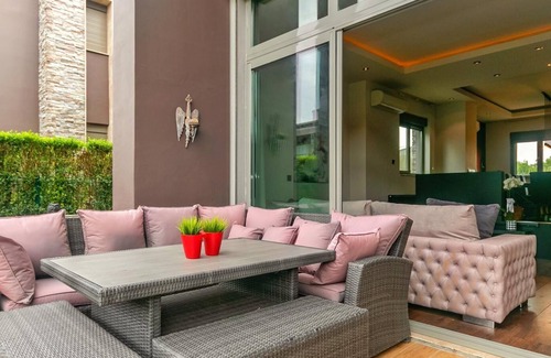 Kepez Villa | LUXURY VILLA WITH POOL suitable for groups.