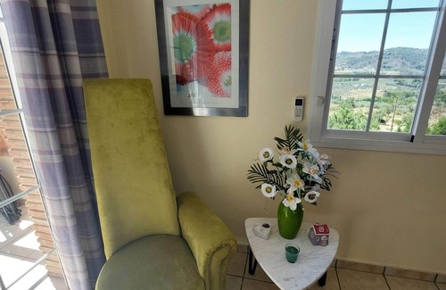 Coin Villa | Luxury Villa with Private Pool, nr Malaga and Marbella. 2 beds (optional 3rd)