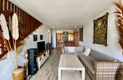 Tegal Mengkeb House | Luxury Villa with View C2/2 Bedrooms