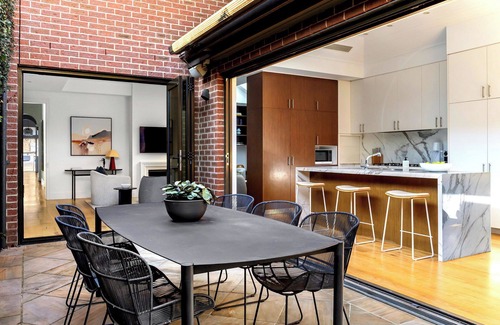 South Yarra House | Luxury Villas Muse Manor (mins from Melbourne CBD)