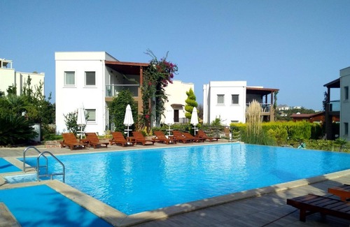 Yalikavak Villa | Luxury VIP 3 Bedroom Holiday Villa With Private Garden And Communal Pool.