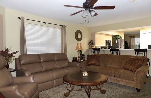 Branson Condo | LUXURY WALK-IN CONDO/GORGEOUS VIEW/HEART OF BRANSON/AFFORDABLE/SPACIOUS/NO-STEPS