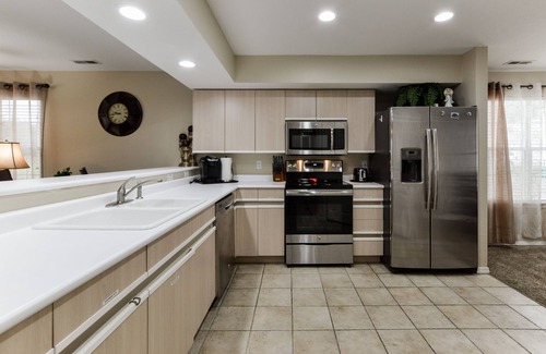 Branson Condo | LUXURY WALK-IN CONDO/GORGEOUS VIEW/HEART OF BRANSON/AFFORDABLE/SPACIOUS/NO-STEPS