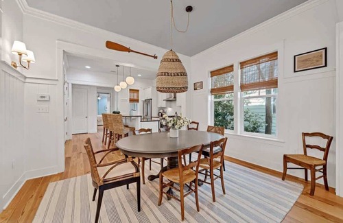 Watercolor House | Luxury Watercolor House: Beach Access & Golf Cart