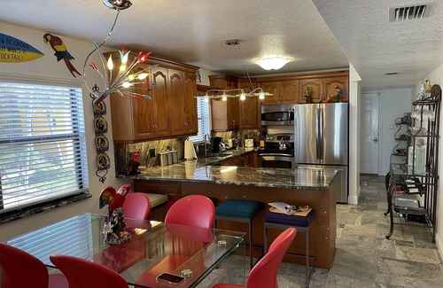 Treasure Island Condo | LUXURY WATERFRONT CONDO LOCATED IN THE HEART OF TREASURE ISLAND