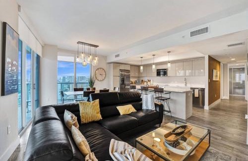 Hallandale Beach Apartment | Luxury Waterfront Suite with Great Views