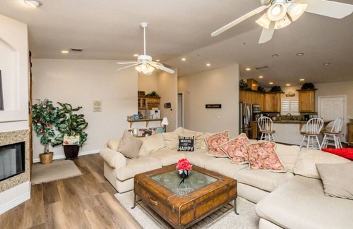 Moovalya Keys House | Luxury Waterfront House in the Moovalya Keys with Parking