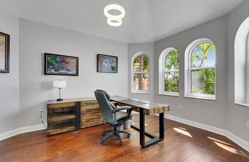 Balm House | Luxury Waterfront Paradise in Apollo Beach