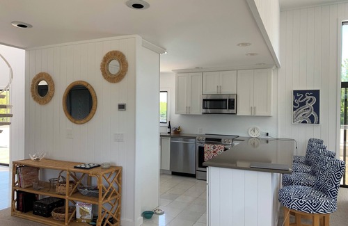 Westhampton Beach House | Luxury Westhampton Beach Heated Pool Home with Hot Tub and Tennis Court