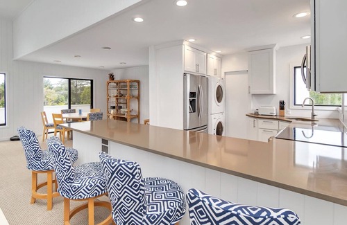 Westhampton Beach House | Luxury Westhampton Beach Heated Pool Home with Hot Tub and Tennis Court