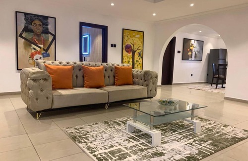 Port Harcourt House | Luxury Whole House
