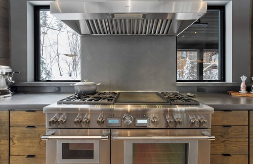 Whitefish House | LUXURY with Direct Ski Access + Hot Tub, Theater Room & Ski Room + High End Amenities! Ridge Run