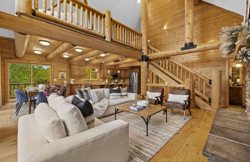 Tollgate Canyon Cabin | Luxury Wood-Log Cabin - Your Park City Mountain Getaway - Sleeps 10+
