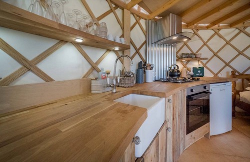 Sandown Cottage | Luxury Yurts on The Garlic Farm sleeping 2 - 6