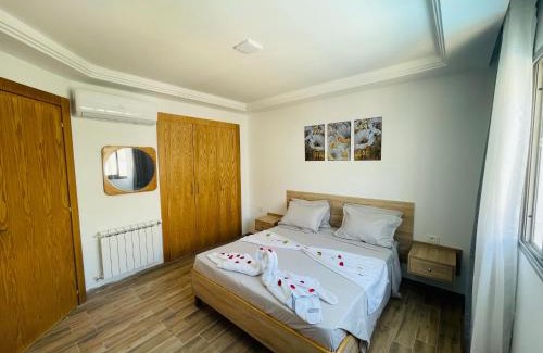 Mansoura Apartment | Luxus-Apartment mit Poolblick