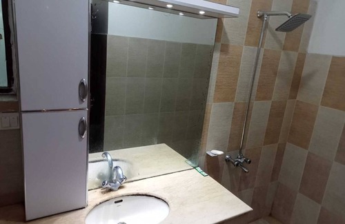 E-11 Sector House | Luxus Home Away From Home