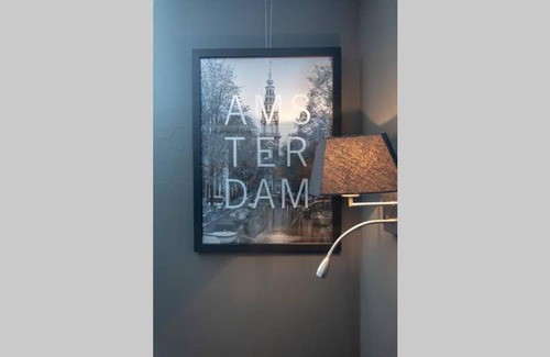 Municipality of Aalsmeer Apartment | Luxus Houseboat with Sauna and Whirlpool near Amsterdam