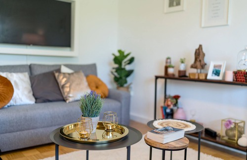 Obersendling Apartment | Luxus Neubau 65m2 City Wohnung in Munich