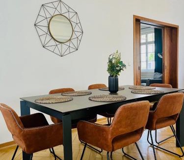 Lobervorstadt Apartment | Luxusapartment im Dichterviertel *Garten*Parkplatz*Wifi*