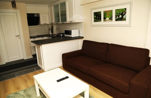 Osmanbey House | Luxx Suite