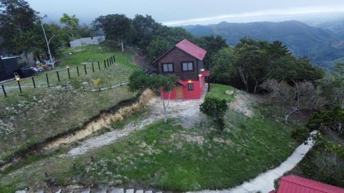 Moca Ski Chalet | Luz de luna