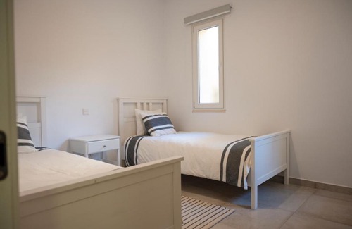 Xlendi Apartment | Luzzu - Family Friendly Maisonette