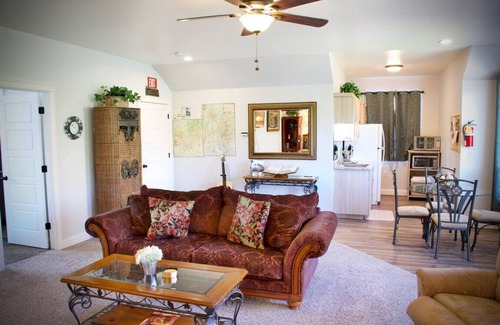 La Verkin Condo | LV5 Upper Floor Suite