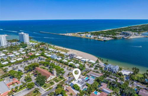 Harbour Inlet House | LVS Villa Blanco 5BR Coastal Oasis with Rooftop Sunset Deck Heated Pool Spa & Walk-to-Beach Access