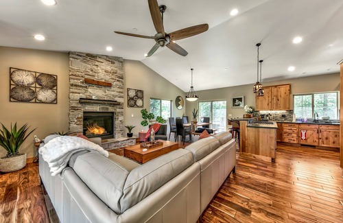 Tahoe Paradise House | Lx24 south lake tahoe brand new cabin vhr210131