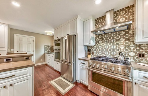Upper Kingsbury House | LX7 Luxury MidCentury Brand New Build Villa with Hot tub