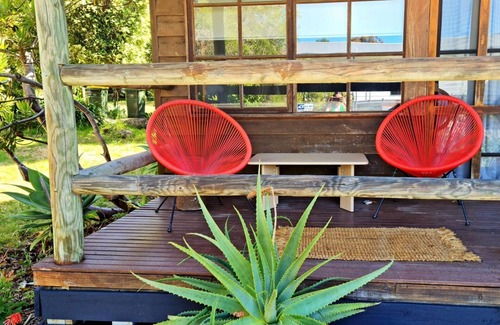 Ventnor House | Lyall Street Beach Cabin