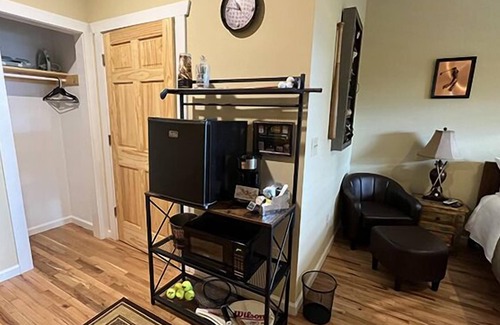 Stanardsville House | Lydia Legends Rm. 111