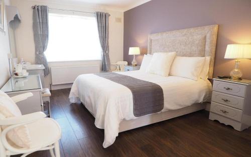 Kilkee House | Lynch's