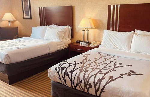 Central Business District Hotel | Lynchburg Grand Hotel