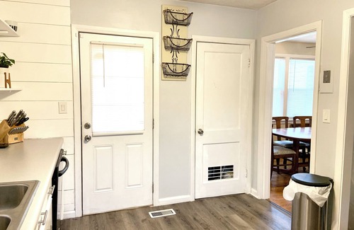Lynchburg House | Lynchburg Home- 5 minutes to LU