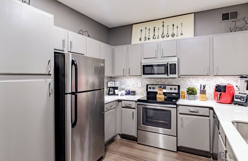 Travis Heights Apartment | Lynn's Lodging