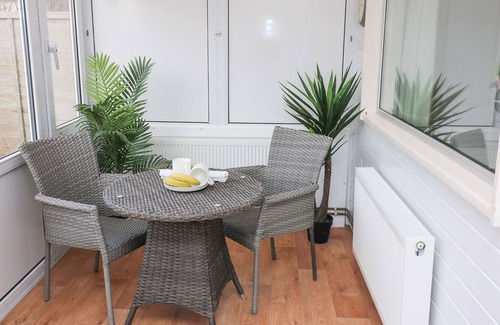 Malborough House | LYSANDER, family friendly, with a garden in Malborough