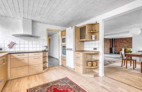 Lemvig House | Lyst Etplans Byhus i Lemvig, Hyggelig Have, Gode Parkeringsforhold