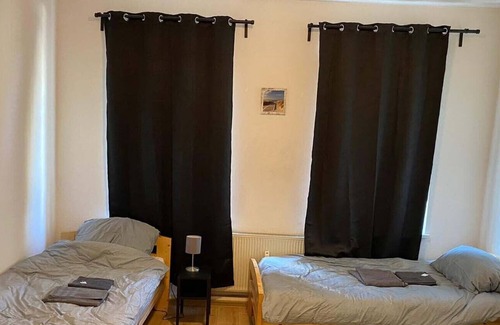 Probstheida Apartment | Lz01 Ferienwohnung Leipzig, 50qm, Maximal 5 Personen