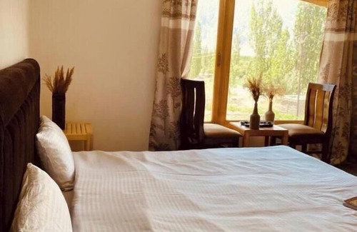 Nubra Valley Hotel | Lzawa Residency