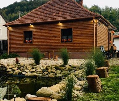 Matramindszent House | Mátrai pincés udvar