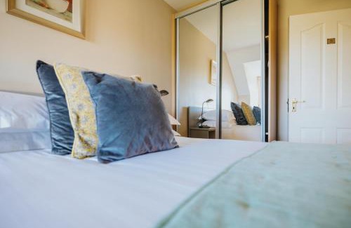 Kilkee House | Móinéir House