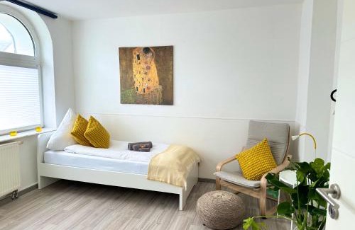 Herne Apartment | Möbliertes Apartment in Herne-Mitte mit Parkplatz, Arbeitsplatz, WLAN- Super Anbindung an Autobahnen und ÖPNV -Für 1bis 3 Personen