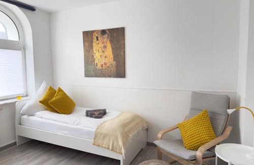 Herne Apartment | Möbliertes Apartment in Herne-Mitte mit Parkplatz, Arbeitsplatz, WLAN- Super Anbindung an Autobahnen und ÖPNV -Für 1bis 3 Personen