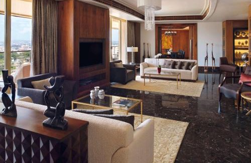 Victoria Borg Hotel | Mövenpick Ambassador Hotel Accra