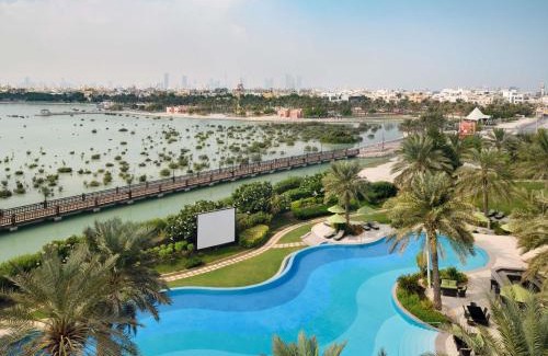 Muharraq Hotel | Mövenpick Hotel Bahrain