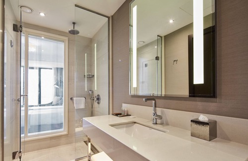 Sakarya Hotel | Mövenpick Hotel Istanbul Golden Horn