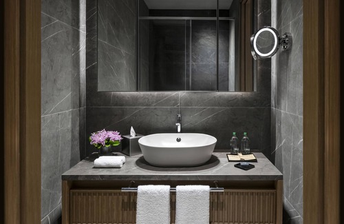 Kagithane Hotel | Mövenpick Living Istanbul Saklivadi