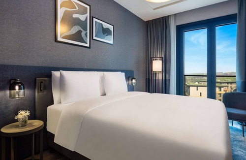 Kagithane Hotel | Mövenpick Living Istanbul Camlivadi