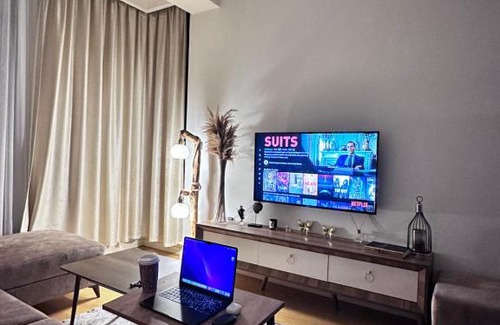 Bagcilar Apartment | Mükemmel konumda ultra lüks mobilyalı daire